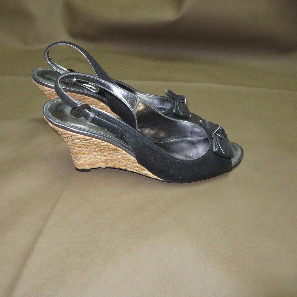 Nickels black fabric, silver insole wedge 8 .5m